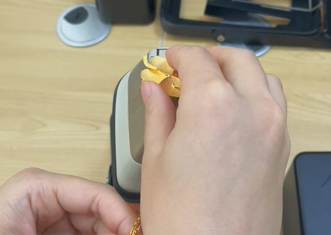 handheld gold tester